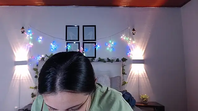 megan_05_ - Megan_05_'s free webcam - UK Sex Cams