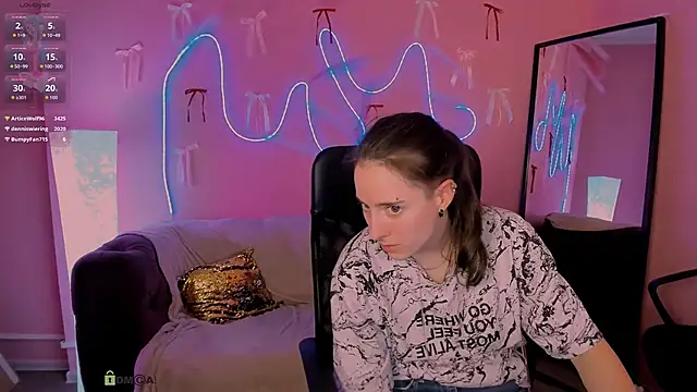 khloebeauty (Ask my age) - flash ass