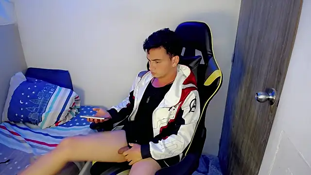 mathias_twinkk (M young) - NUDE ME🍆👀