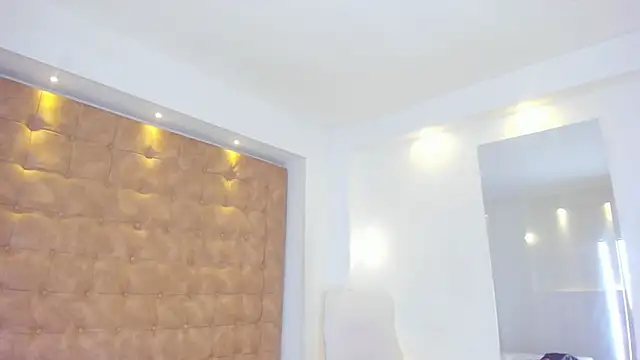 violet_giraldo (F young) - Spank ass