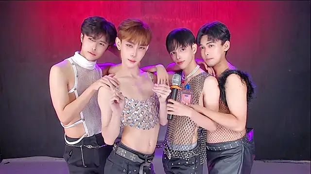 queen-vibe - Queen-Vibe's free webcam - UK Sex Cams