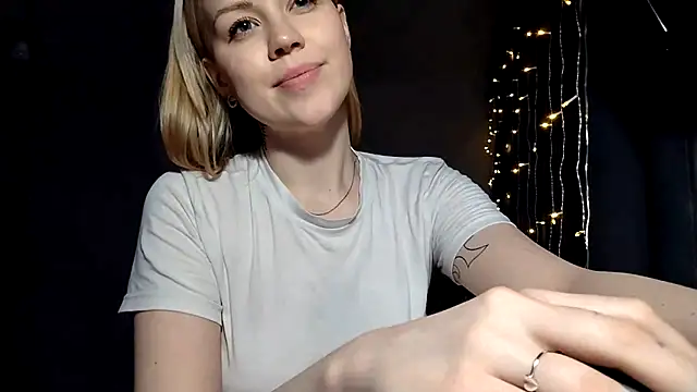 lunapeony - LunaPeony's free webcam - UK Sex Cams