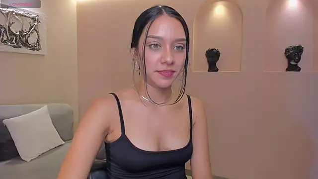 amaliacrus - AmaliaCrus's free webcam - UK Sex Cams