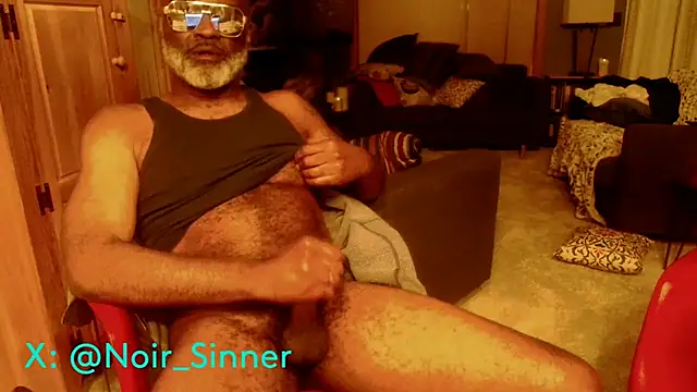 sinnernoir (M mature) - shower/ wet naked ass