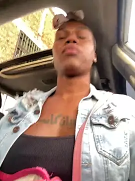 sweetsarabig22cm - Sweetsarabig22cm's free webcam - UK Sex Cams