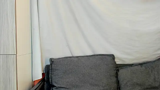 Mhelanny2 live sex cam