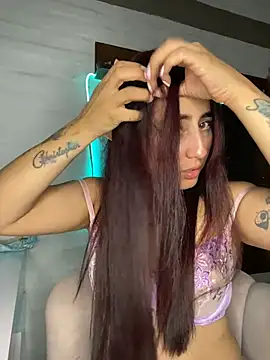 Natasha-Naughty- live sex cam