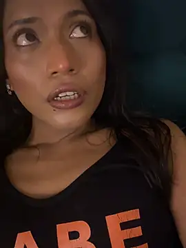 DarlingJenny22 live sex cam