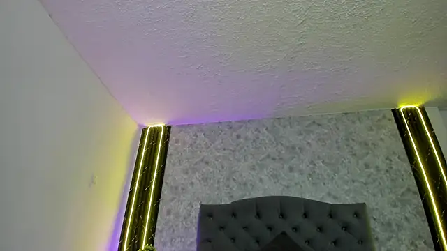 giannaslimjb - GiannaSlimJB's free webcam - UK Sex Cams