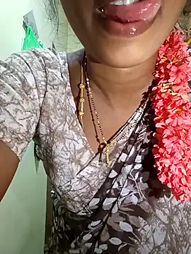 Kavya5500 Live Webcam on Stripchat