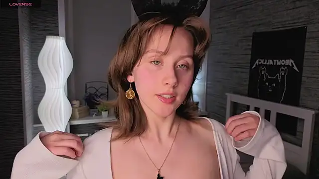 ethalbuffkin (F teen) - Squeeze my sweet butt <3