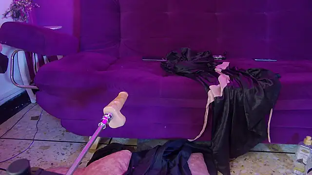 daliana_gounbolt - Daliana_Gounbolt's free webcam - UK Sex Cams