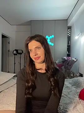 CurlyLara live sex cam