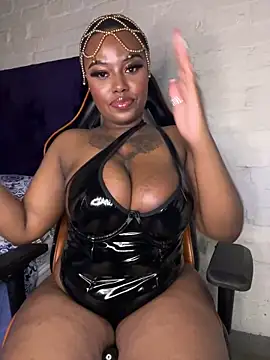QUEEN_NOBUHLE_FEMDOM_777