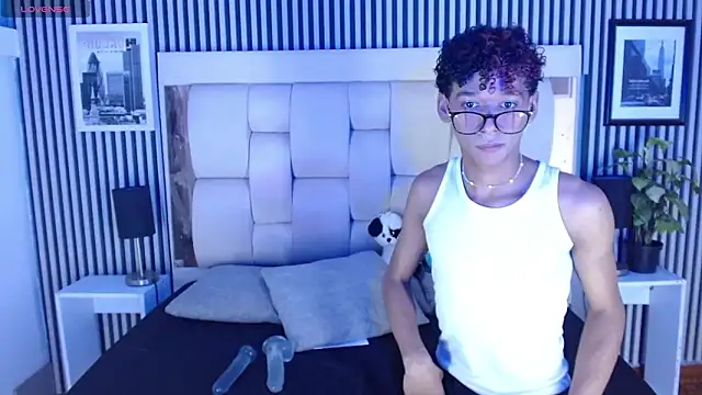 billie_turneer - Billie_Turneer's free webcam - UK Sex Cams