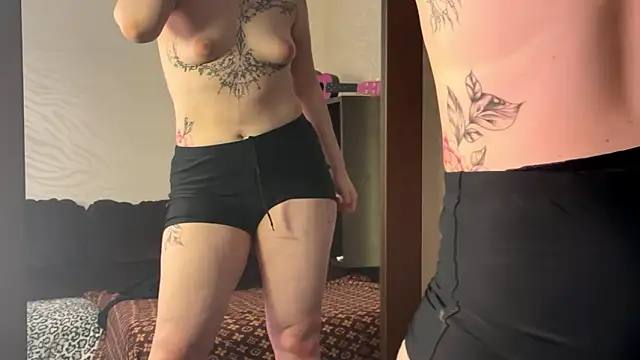 midnightsophia - MidnightSophia's free webcam