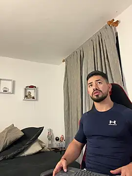 Ezzio_Scolaro's live cam