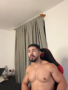 Ezzio_Scolaro live sex cam