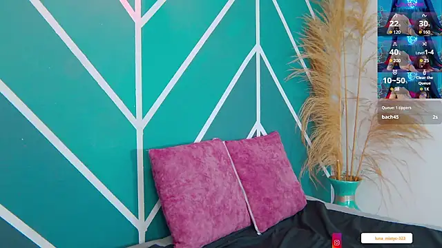 lunamistyc (F young) - spank ass + twerking