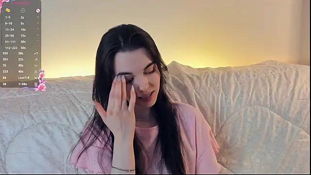 mirnatellado (F young) - suck finger close to cam