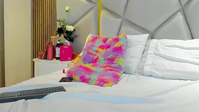 sweetkata_ - SweetKata_'s free webcam - UK Sex Cams