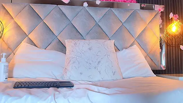 real_virgin_pussy - Real_virgin_Pussy's free webcam - UK Sex Cams