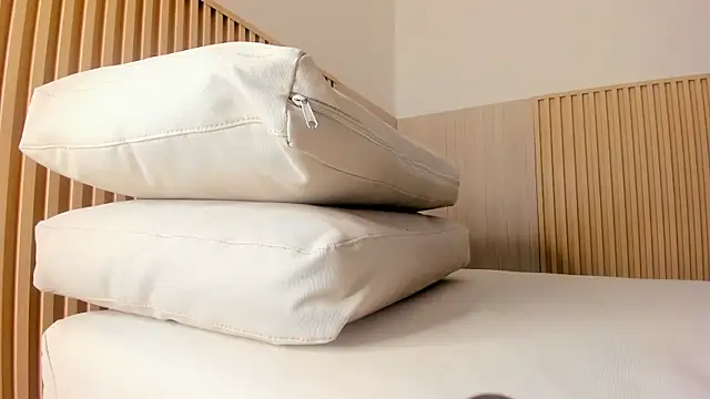 serena_foxx_ - Serena_foxx_'s free webcam - UK Sex Cams