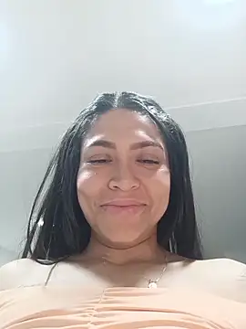 Webcam Model (Ina_Jody_)  is live.Free join now!