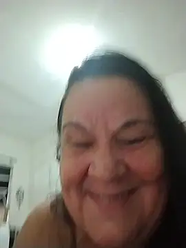 Yaya_Mineira live sex cam