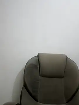 Webcam Model (zaira_spice) is live