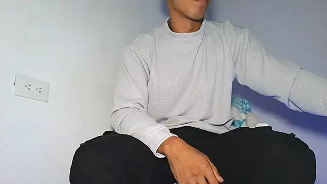 maximo_vega_newv (M twink) - cum shot