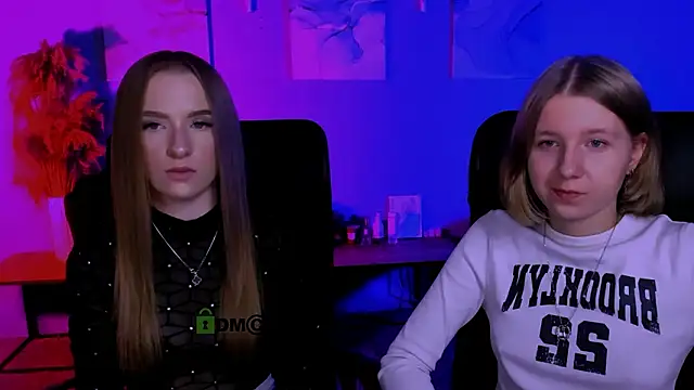 doll_vey (G teen) - show panties