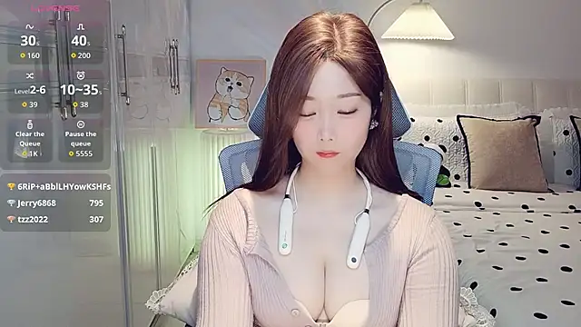 美女Xiaotantan-99在线直播