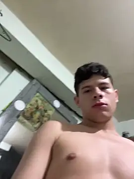 Andy12912 live sex cam