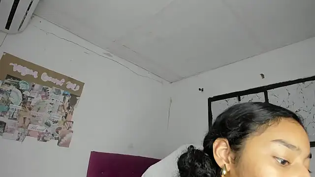 emily_stars1 (F teen) - anal with dildo