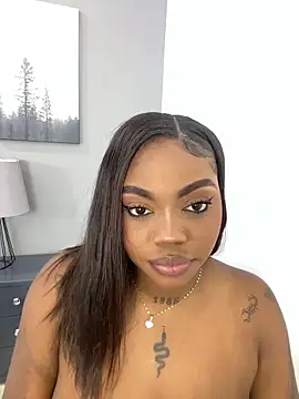 Webcam Model (SarahBleer)  is live.Free join now!