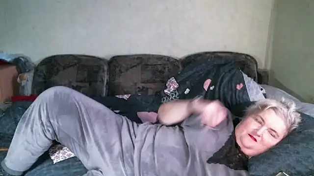 lana555 - Lana555's free webcam - UK Sex Cams