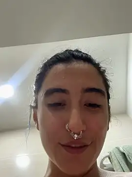 Preview of lunaisback