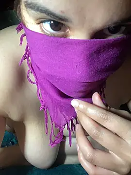 Webcam Model (SaraChouchou)  is live.Free join now!