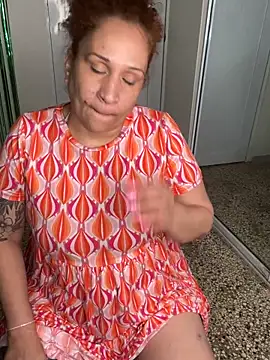 ladycreamypr2 - Ladycreamypr2's free webcam - UK Sex Cams