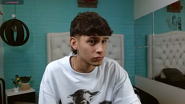 draxblade09 (M twink) - NAKED and HARD