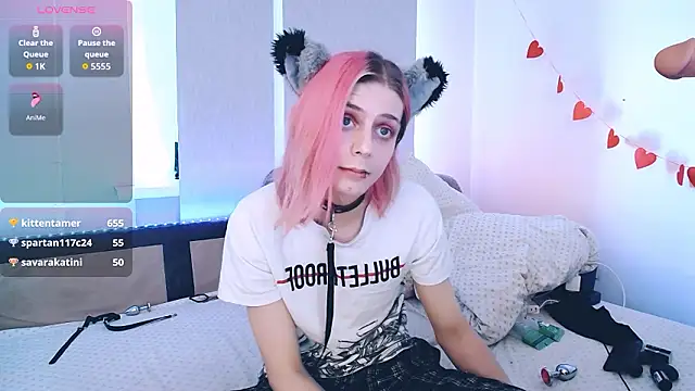 Littlepinkcat live sex cam