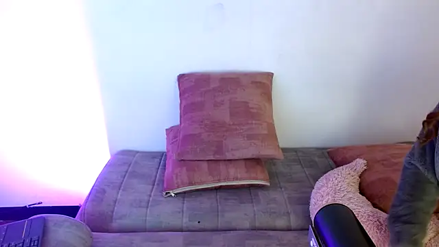 foxkatty69 (T young) - slow underwear slide