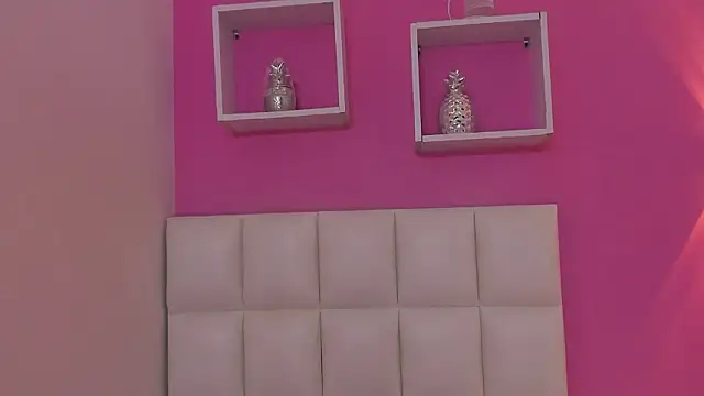 alanna_hot3 - Alanna_hot3's free webcam - UK Sex Cams