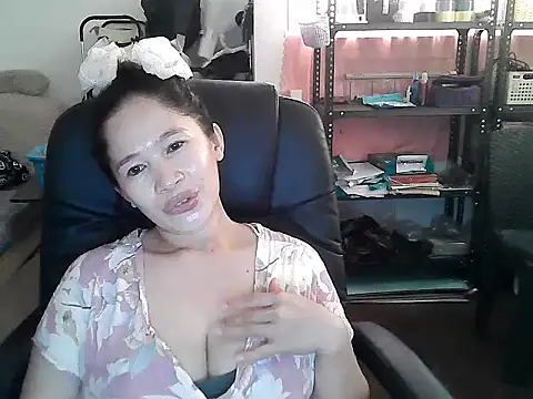 alexiadreamer (F young) - naked