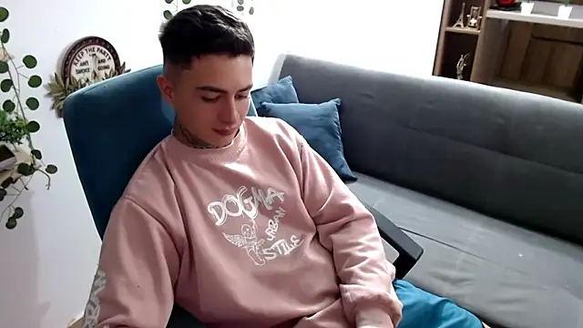 santii_ss (M young) - show cum!!!!