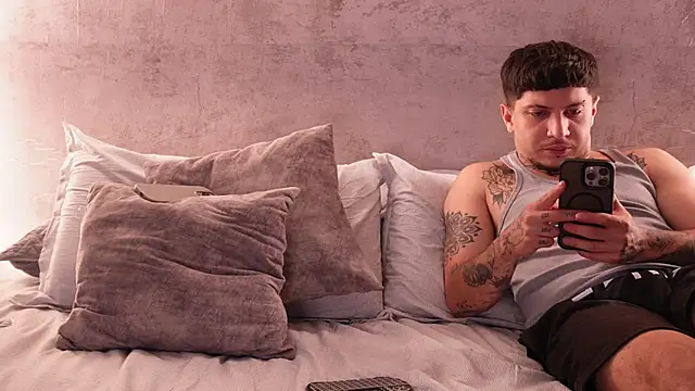 Nicky_and_Blake webcam