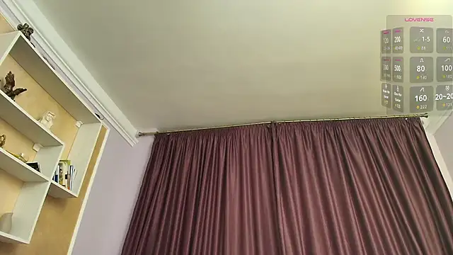 isabellice (F milf) - play with toys and cum