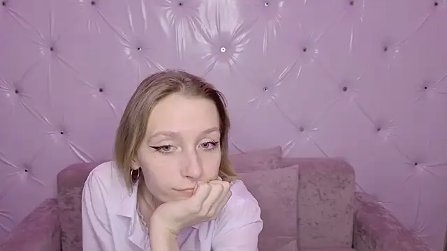 akiro_kim7 - Akiro_Kim7's free webcam - UK Sex Cams