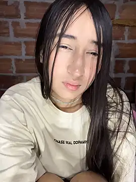 rakel37 - RAKEL37's free webcam - UK Sex Cams